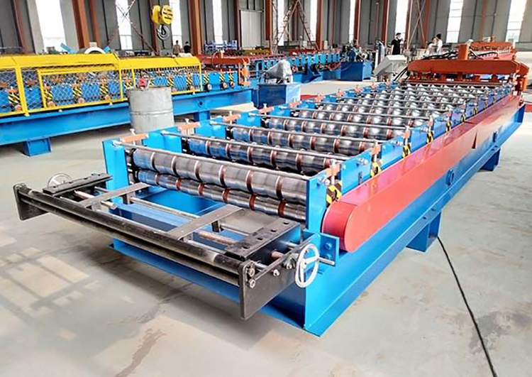 Automatische Maschine zur Herstellung von glasierten Fliesen