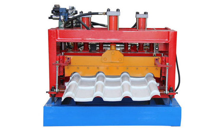 Профилегибочная машина для производства глазурованной плитки из листового железа