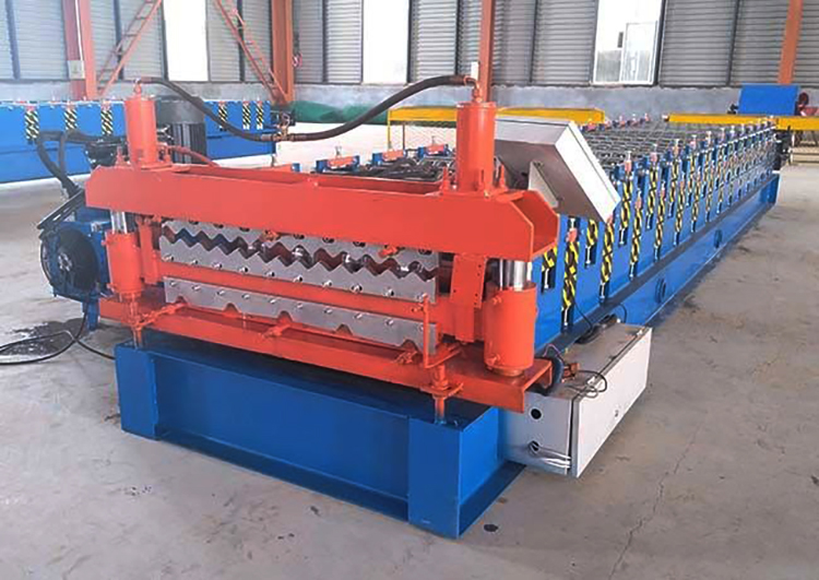 Two Designs Roofing Sheets Roll Forming Machine