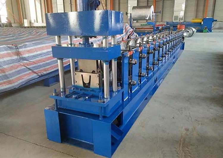 Flexible Operation Lip Channel Roll Forming Machine
