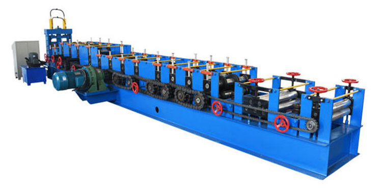 Máquina para fabricação de perfis com acionamento hidráulico